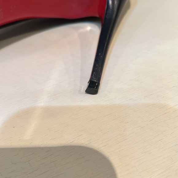 CHRISTIAN LOUBOUTIN WOMANS ELOISE 85 NAPPA SHINY BACK HEELS 38.5 - Picture 6 of 9